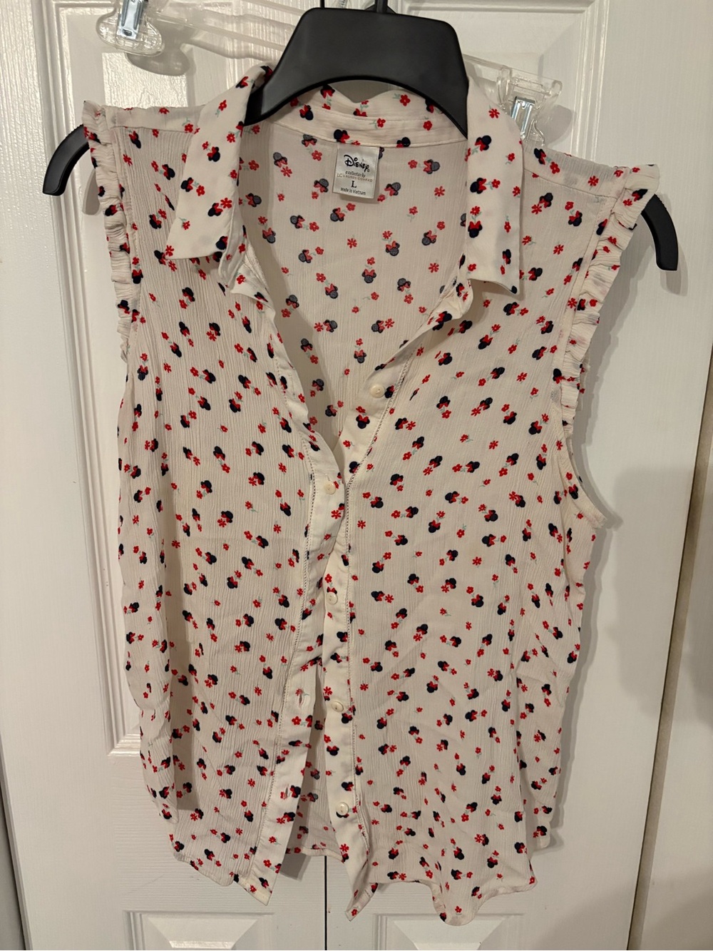 LC Lauren Conrad Cream Sleeveless Button-Down Top with Red & Black Floral Print